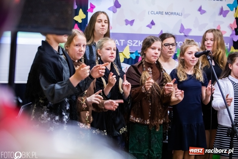 Zdjęcie w galerii na portalu naszraciborz.pl: Szkoła w Wojnowicach obchodzi 115-lecie powstania. Dziś jubilatka witała zacnych gości wiadomości z regionu