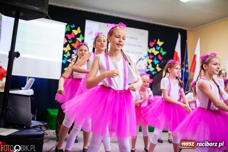 Zdjęcie w galerii na portalu naszraciborz.pl: Szkoła w Wojnowicach obchodzi 115-lecie powstania. Dziś jubilatka witała zacnych gości wiadomości z regionu