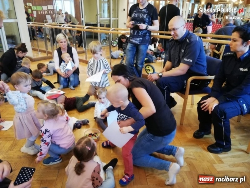 Zdjęcie w galerii na portalu naszraciborz.pl: Rowerowy turniej dla najmłodszych pod okiem dzielnicowych wiadomości z regionu