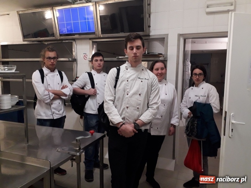 Zdjęcie w galerii na portalu naszraciborz.pl: Uczniowie CKZiU nr 1 praktykują u najlepszych  wiadomości z regionu