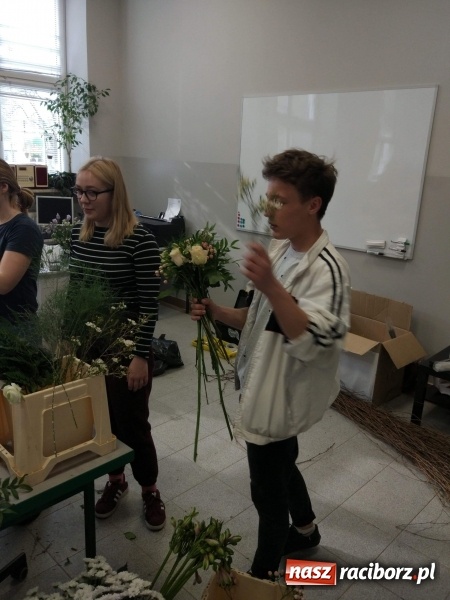 Zdjęcie w galerii na portalu naszraciborz.pl: Uczniowie CKZiU nr 1 praktykują u najlepszych  wiadomości z regionu