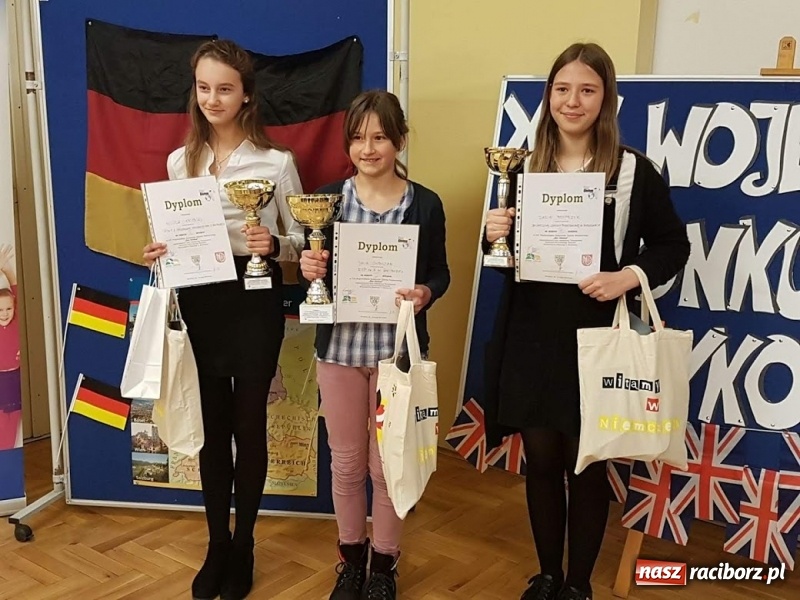 Zdjęcie w galerii na portalu naszraciborz.pl: Raciborzanie zwycięzcami wojewódzkich konkursów językowych w Szkole Podstawowej nr 18 wiadomości z regionu