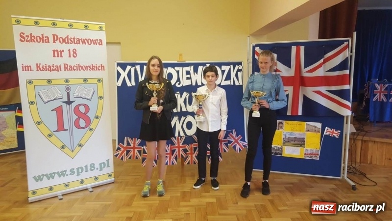 Zdjęcie w galerii na portalu naszraciborz.pl: Raciborzanie zwycięzcami wojewódzkich konkursów językowych w Szkole Podstawowej nr 18 wiadomości z regionu