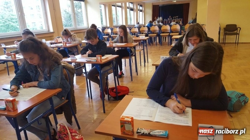 Zdjęcie w galerii na portalu naszraciborz.pl: Raciborzanie zwycięzcami wojewódzkich konkursów językowych w Szkole Podstawowej nr 18 wiadomości z regionu