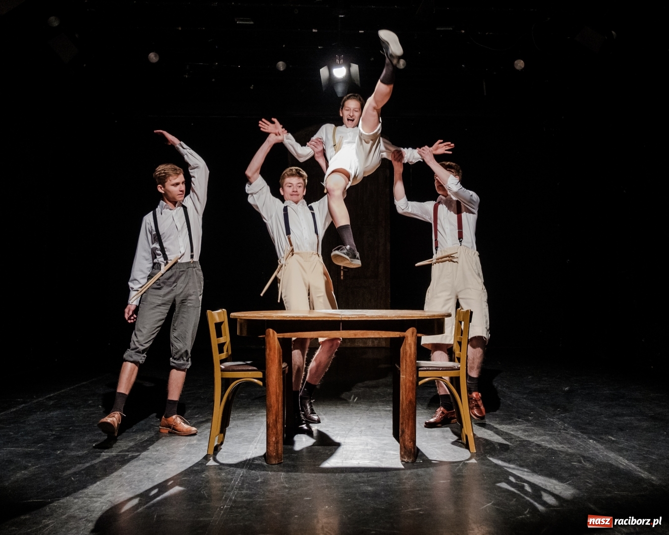 Zdjęcie w galerii na portalu naszraciborz.pl: Blaszany bębenek Tetraedru na OFF Kontrapunkcie w Szczecinie wiadomości z regionu