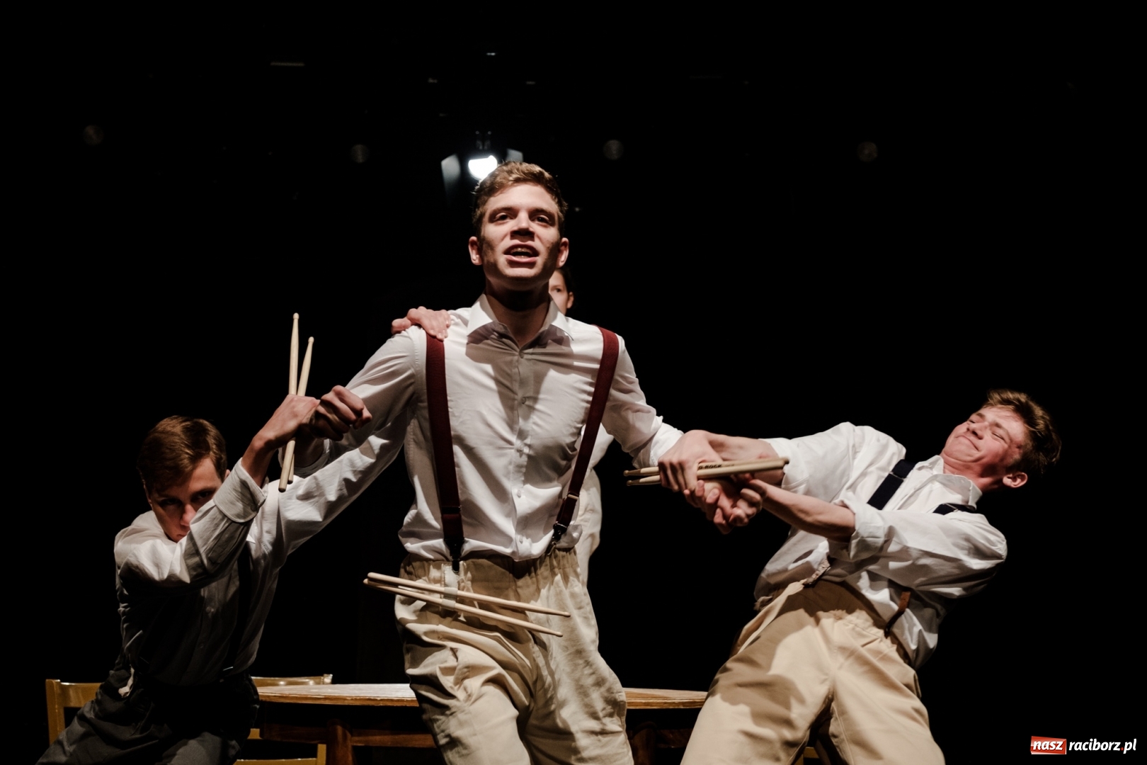 Zdjęcie w galerii na portalu naszraciborz.pl: Blaszany bębenek Tetraedru na OFF Kontrapunkcie w Szczecinie wiadomości z regionu