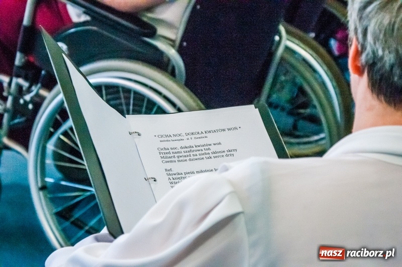 Zdjęcie w galerii na portalu naszraciborz.pl: DPS Złota Jesień zorganizował Dzień Otwarty wiadomości z regionu