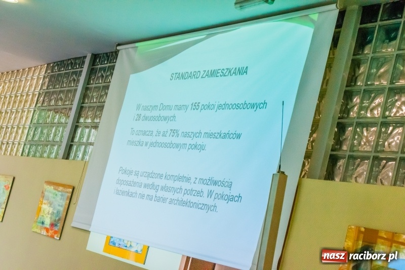 Zdjęcie w galerii na portalu naszraciborz.pl: DPS Złota Jesień zorganizował Dzień Otwarty wiadomości z regionu