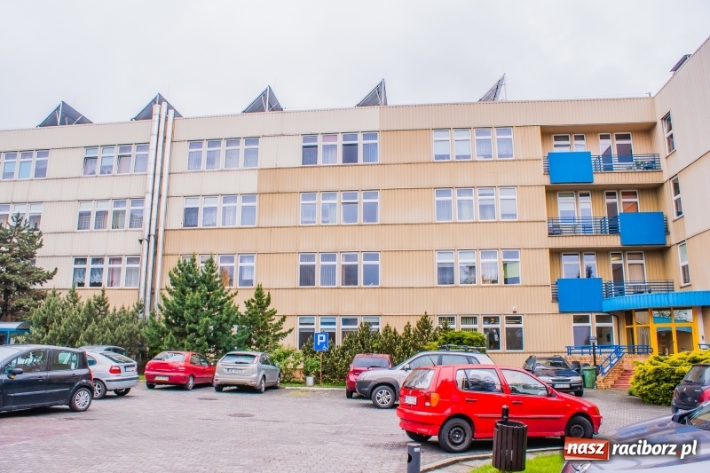 Zdjęcie w galerii na portalu naszraciborz.pl: DPS Złota Jesień zorganizował Dzień Otwarty wiadomości z regionu