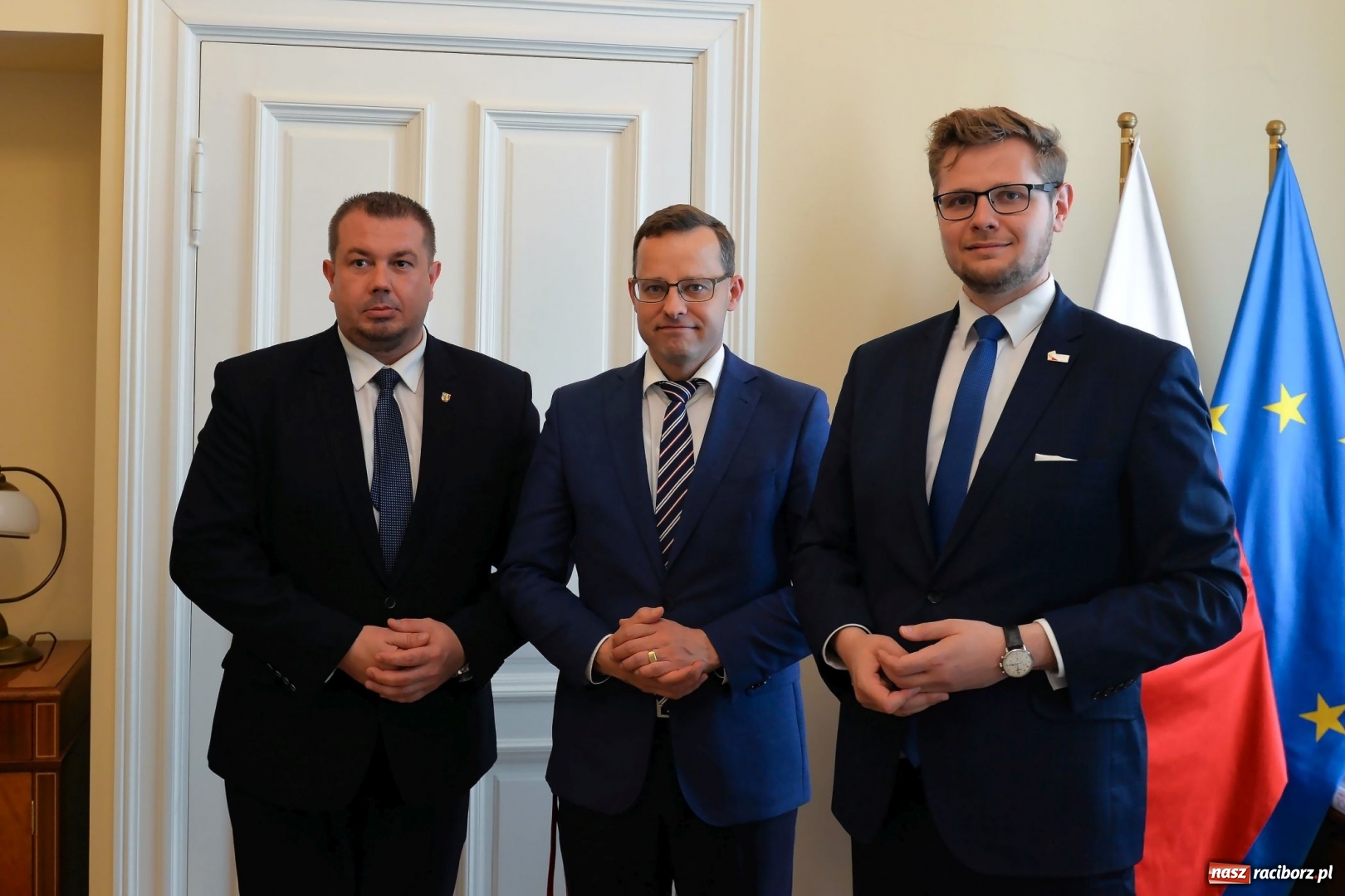 Zdjęcie w galerii na portalu naszraciborz.pl: Blisko pół miliona złotych na ambulans dla powiatu raciborskiego wiadomości z regionu