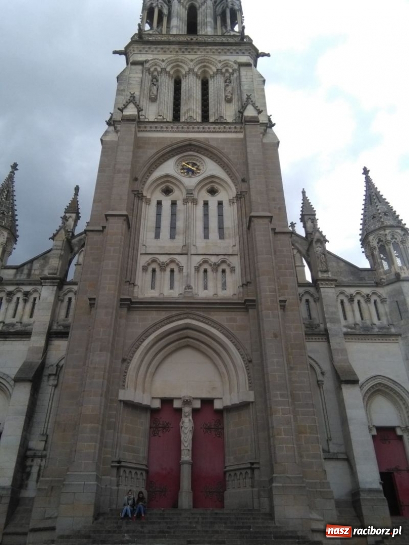 Zdjęcie w galerii na portalu naszraciborz.pl: Uczniowie Mechanika na praktykach zawodowych we Francji wiadomości z regionu