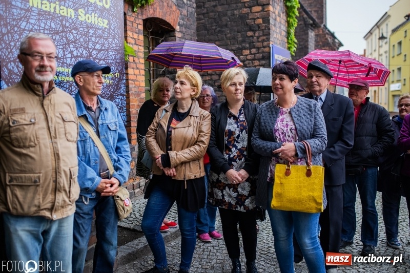 Zdjęcie w galerii na portalu naszraciborz.pl: Noc w raciborskim Muzeum ze starą fotografią wiadomości z regionu