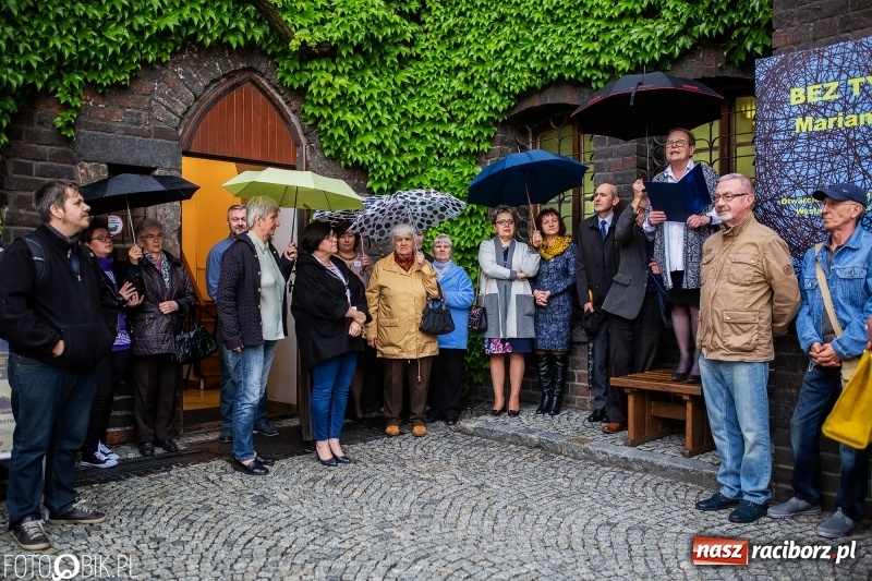 Zdjęcie w galerii na portalu naszraciborz.pl: Noc w raciborskim Muzeum ze starą fotografią wiadomości z regionu