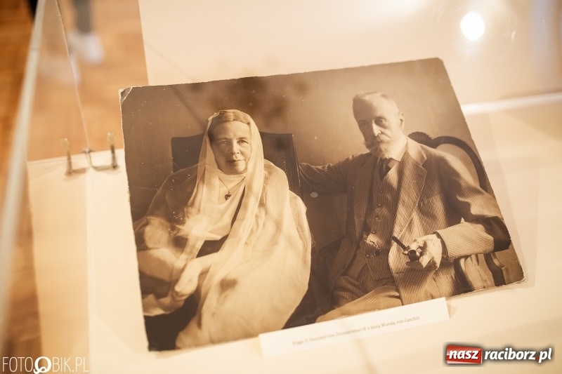 Zdjęcie w galerii na portalu naszraciborz.pl: Noc w raciborskim Muzeum ze starą fotografią wiadomości z regionu