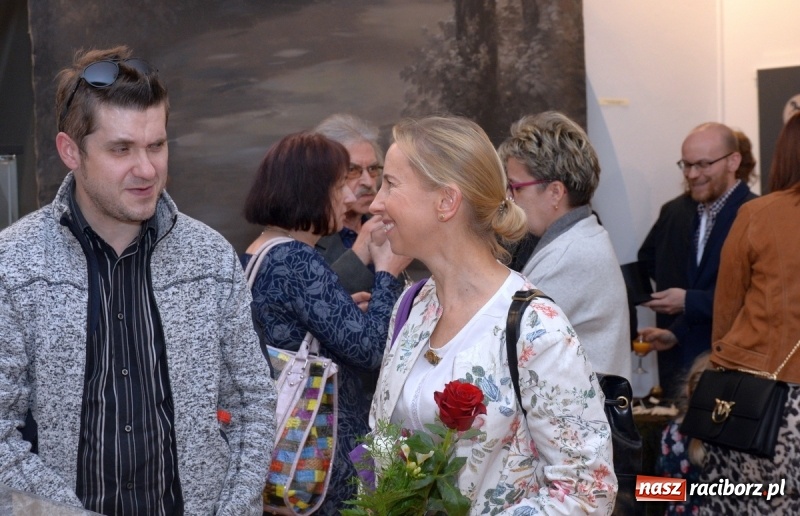 Zdjęcie w galerii na portalu naszraciborz.pl: Noc w raciborskim Muzeum ze starą fotografią wiadomości z regionu