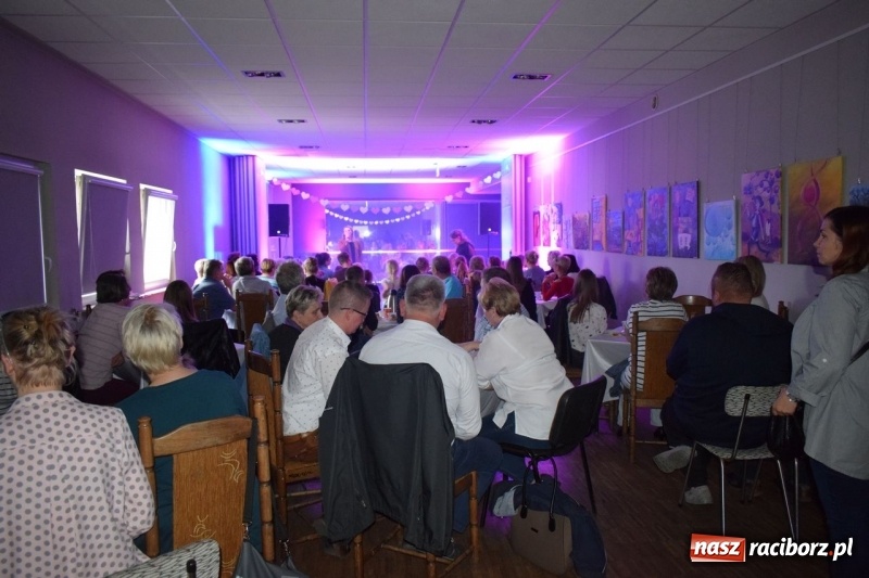 Zdjęcie w galerii na portalu naszraciborz.pl: Dla Ciebie Mamo w Kuźni Kultury  wiadomości z regionu