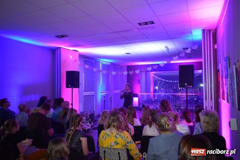 Zdjęcie w galerii na portalu naszraciborz.pl: Dla Ciebie Mamo w Kuźni Kultury  wiadomości z regionu