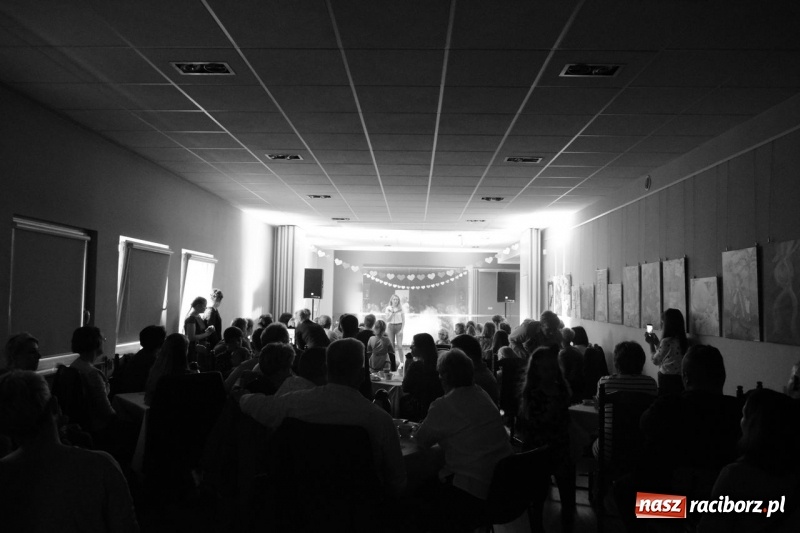 Zdjęcie w galerii na portalu naszraciborz.pl: Dla Ciebie Mamo w Kuźni Kultury  wiadomości z regionu