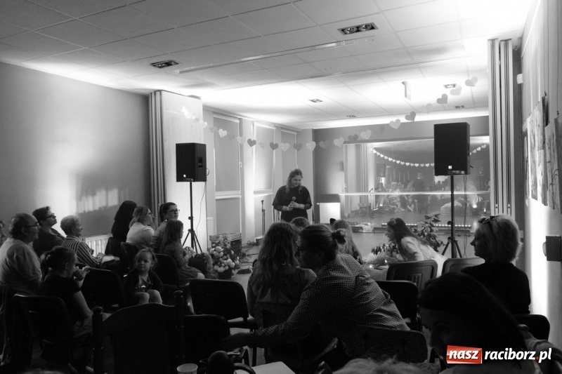 Zdjęcie w galerii na portalu naszraciborz.pl: Dla Ciebie Mamo w Kuźni Kultury  wiadomości z regionu