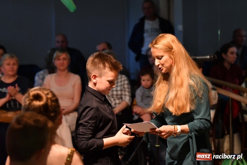 Zdjęcie w galerii na portalu naszraciborz.pl: Wiosenny taneczny pląs w MDK [FOTO] wiadomości z regionu