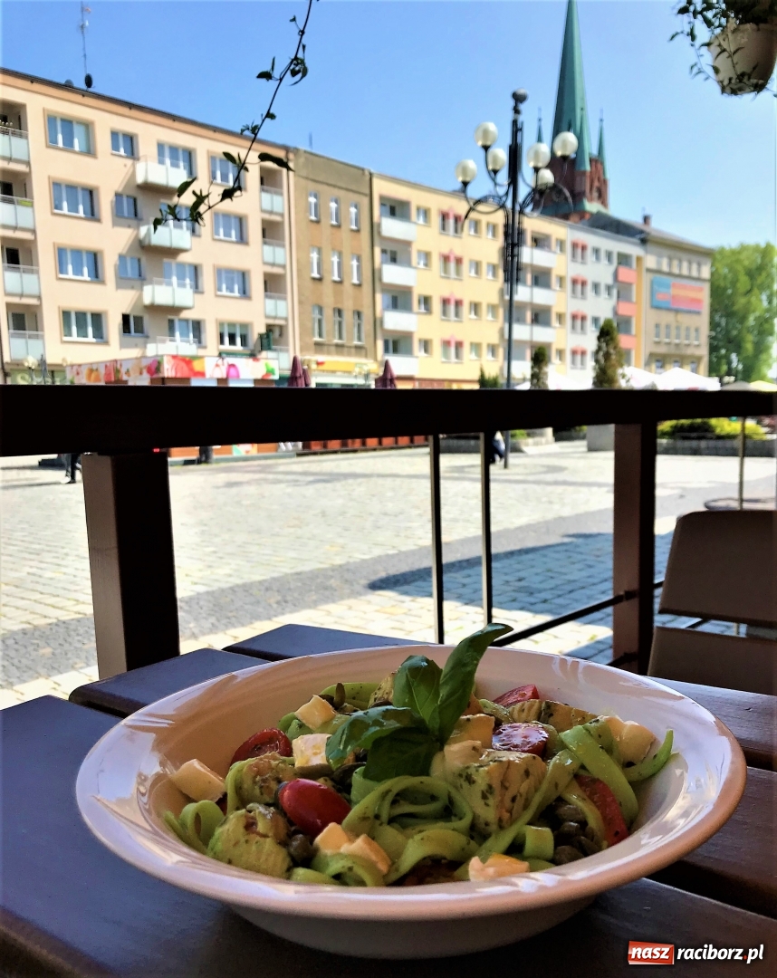 Zdjęcie w galerii na portalu naszraciborz.pl: Szpinakowe tagliatelle od Braxtonu  wiadomości z regionu