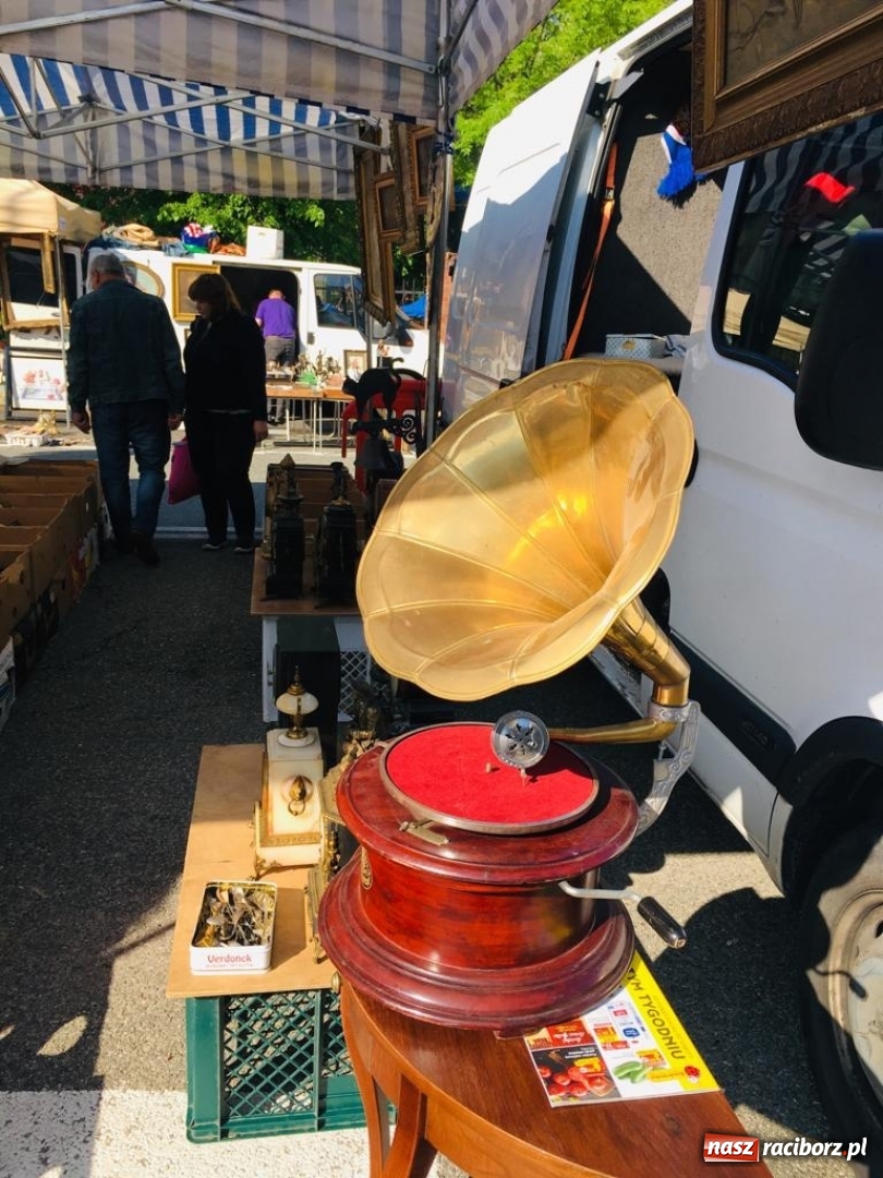 Zdjęcie w galerii na portalu naszraciborz.pl: Ruszył dwudniowy jarmark w Chałupkach  wiadomości z regionu