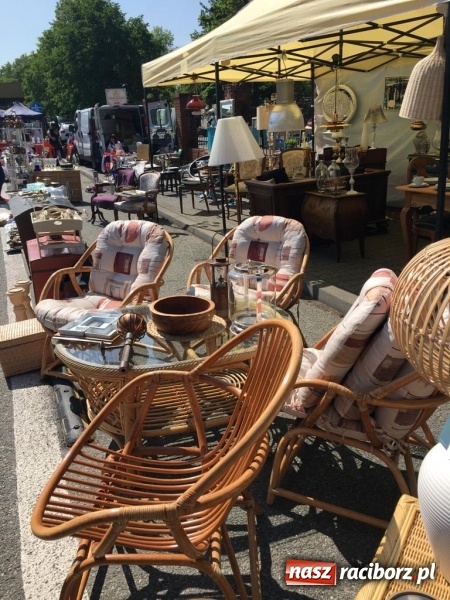 Zdjęcie w galerii na portalu naszraciborz.pl: Ruszył dwudniowy jarmark w Chałupkach  wiadomości z regionu