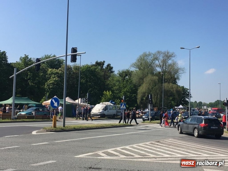 Zdjęcie w galerii na portalu naszraciborz.pl: Ruszył dwudniowy jarmark w Chałupkach  wiadomości z regionu