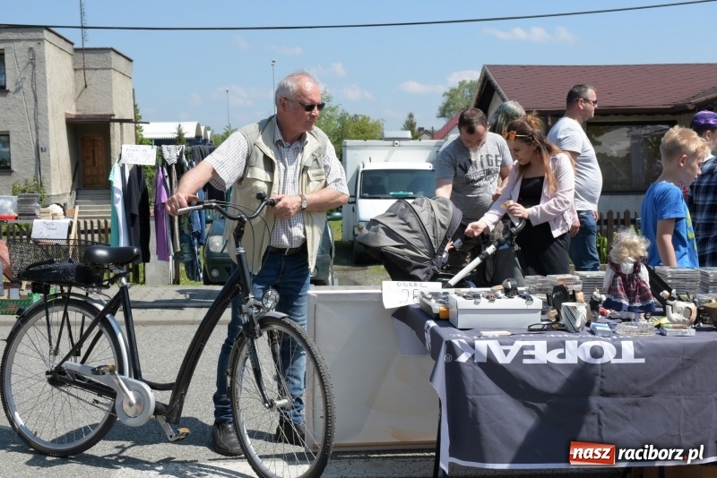 Zdjęcie w galerii na portalu naszraciborz.pl: Ruszył dwudniowy jarmark w Chałupkach  wiadomości z regionu