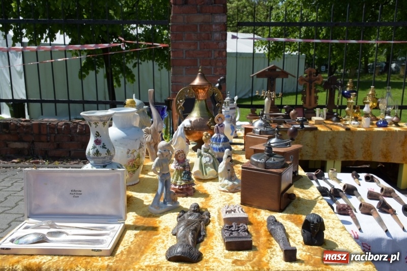 Zdjęcie w galerii na portalu naszraciborz.pl: Ruszył dwudniowy jarmark w Chałupkach  wiadomości z regionu