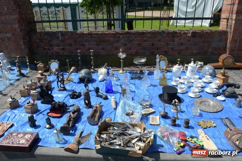Zdjęcie w galerii na portalu naszraciborz.pl: Ruszył dwudniowy jarmark w Chałupkach  wiadomości z regionu
