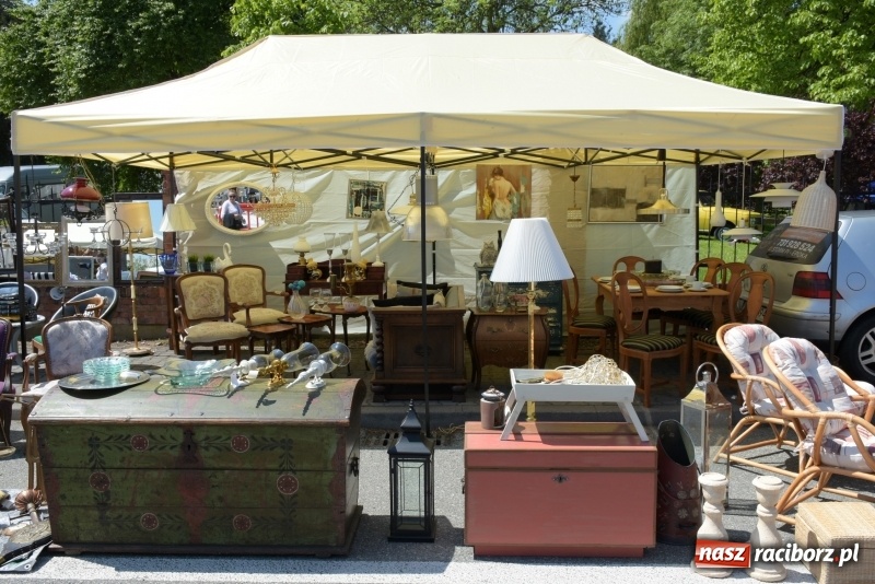 Zdjęcie w galerii na portalu naszraciborz.pl: Ruszył dwudniowy jarmark w Chałupkach  wiadomości z regionu