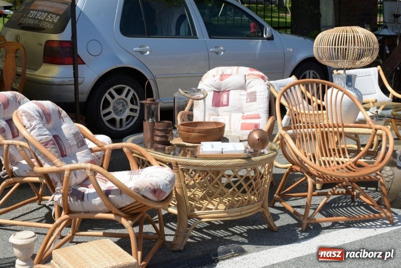 Zdjęcie w galerii na portalu naszraciborz.pl: Ruszył dwudniowy jarmark w Chałupkach  wiadomości z regionu