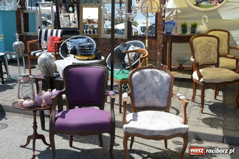 Zdjęcie w galerii na portalu naszraciborz.pl: Ruszył dwudniowy jarmark w Chałupkach  wiadomości z regionu