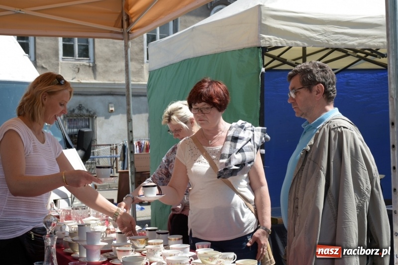 Zdjęcie w galerii na portalu naszraciborz.pl: Ruszył dwudniowy jarmark w Chałupkach  wiadomości z regionu