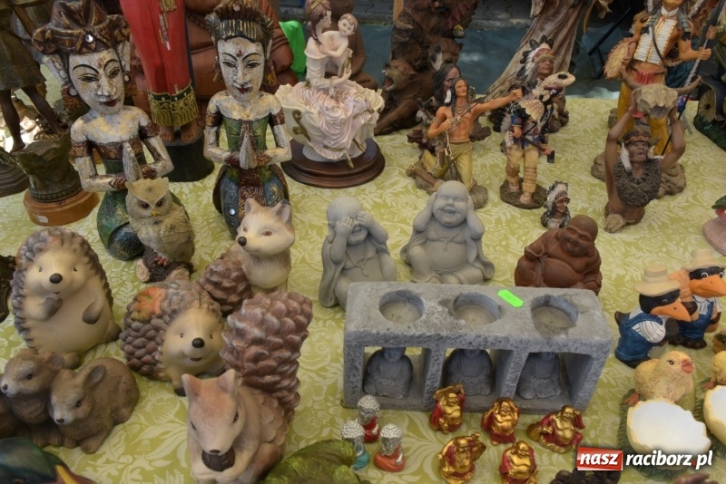 Zdjęcie w galerii na portalu naszraciborz.pl: Ruszył dwudniowy jarmark w Chałupkach  wiadomości z regionu