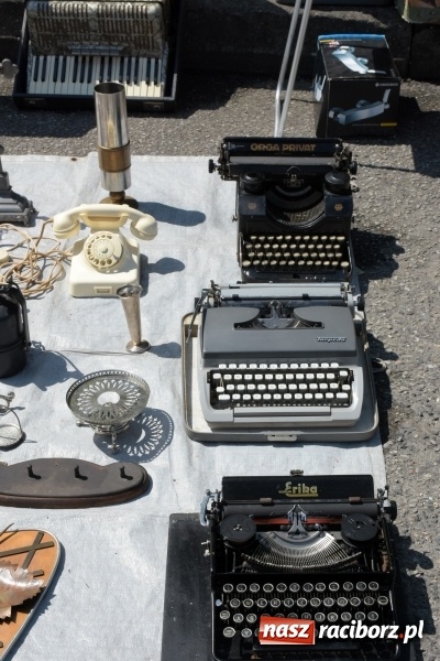 Zdjęcie w galerii na portalu naszraciborz.pl: Ruszył dwudniowy jarmark w Chałupkach  wiadomości z regionu