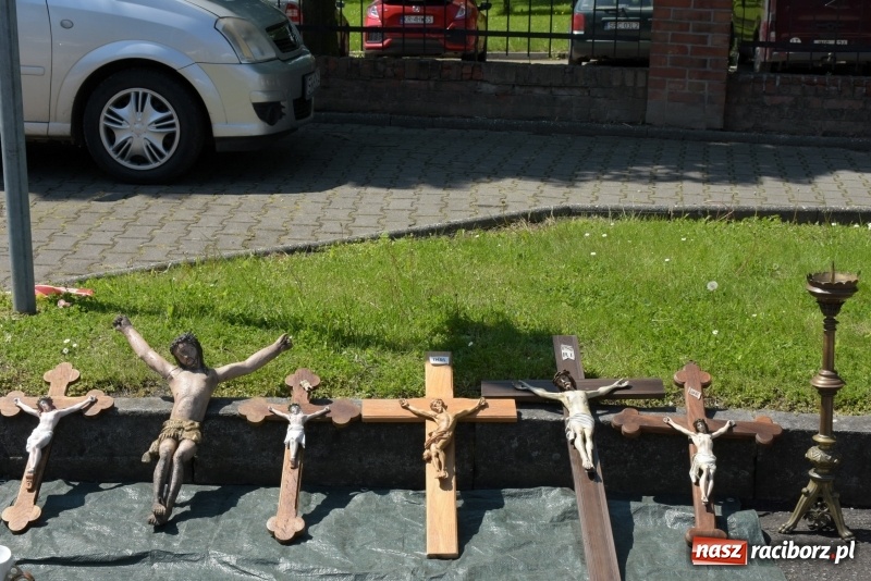 Zdjęcie w galerii na portalu naszraciborz.pl: Ruszył dwudniowy jarmark w Chałupkach  wiadomości z regionu