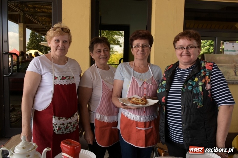 Zdjęcie w galerii na portalu naszraciborz.pl: Ruszył dwudniowy jarmark w Chałupkach  wiadomości z regionu