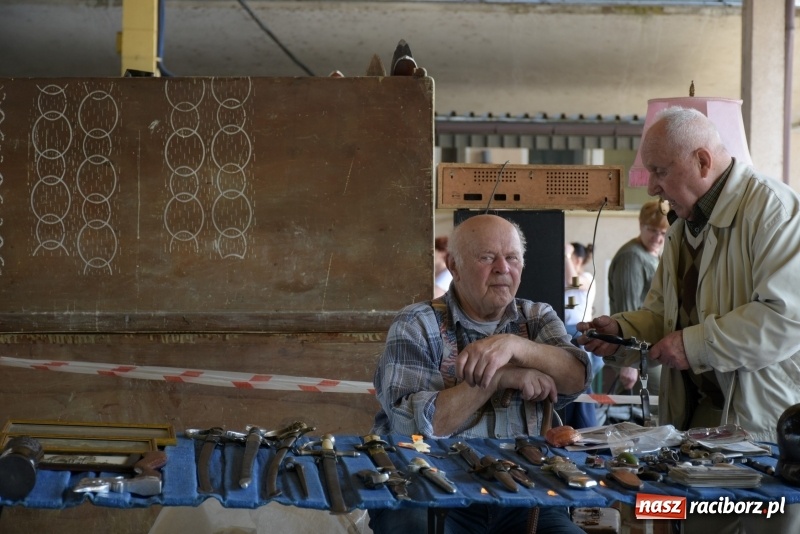 Zdjęcie w galerii na portalu naszraciborz.pl: Ruszył dwudniowy jarmark w Chałupkach  wiadomości z regionu