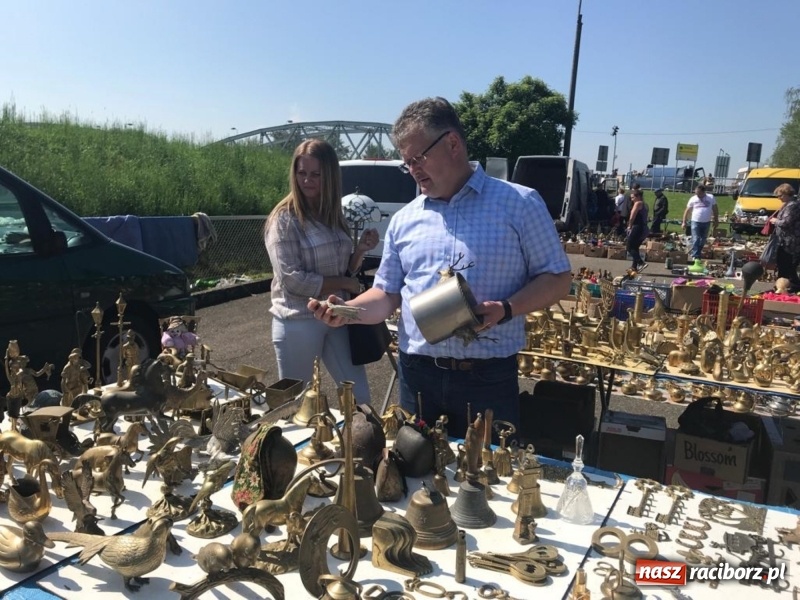 Zdjęcie w galerii na portalu naszraciborz.pl: Ruszył dwudniowy jarmark w Chałupkach  wiadomości z regionu