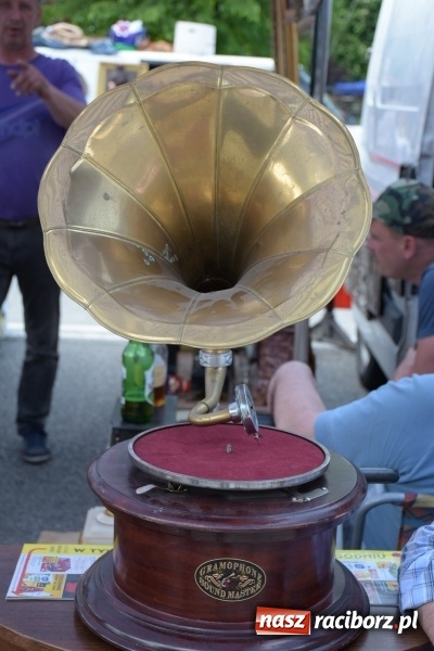Zdjęcie w galerii na portalu naszraciborz.pl: Ruszył dwudniowy jarmark w Chałupkach  wiadomości z regionu