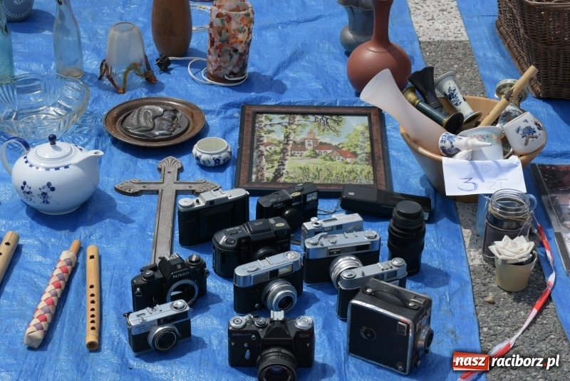 Zdjęcie w galerii na portalu naszraciborz.pl: Ruszył dwudniowy jarmark w Chałupkach  wiadomości z regionu