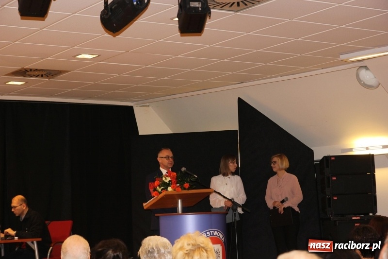 Zdjęcie w galerii na portalu naszraciborz.pl: 100-lecie służb sanitarnych w Polsce. Konferencja na zamku wiadomości z regionu