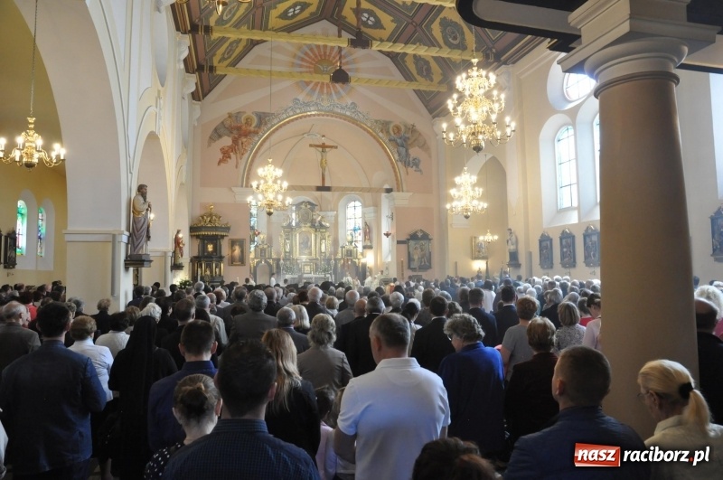 Zdjęcie w galerii na portalu naszraciborz.pl: Oblubienica Krzyża. Zakończył się diecezjalny proces beatyfikacyjny zakonnicy z Raciborza-Brzezia [FOTO i WIDEO] wiadomości z regionu