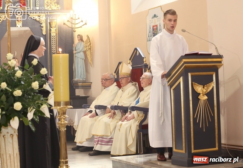 Zdjęcie w galerii na portalu naszraciborz.pl: Oblubienica Krzyża. Zakończył się diecezjalny proces beatyfikacyjny zakonnicy z Raciborza-Brzezia [FOTO i WIDEO] wiadomości z regionu