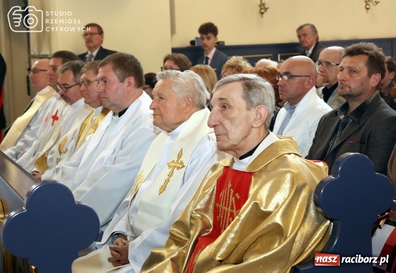 Zdjęcie w galerii na portalu naszraciborz.pl: Oblubienica Krzyża. Zakończył się diecezjalny proces beatyfikacyjny zakonnicy z Raciborza-Brzezia [FOTO i WIDEO] wiadomości z regionu