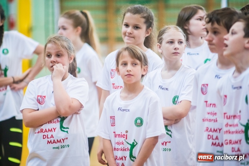 Zdjęcie w galerii na portalu naszraciborz.pl: Zagrali dla swych mam już po raz ósmy [FOTO] wiadomości z regionu