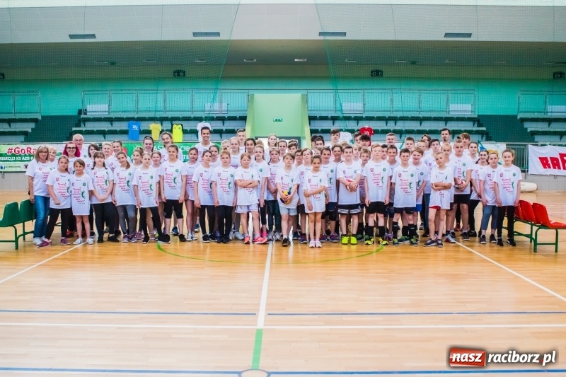 Zdjęcie w galerii na portalu naszraciborz.pl: Zagrali dla swych mam już po raz ósmy [FOTO] wiadomości z regionu