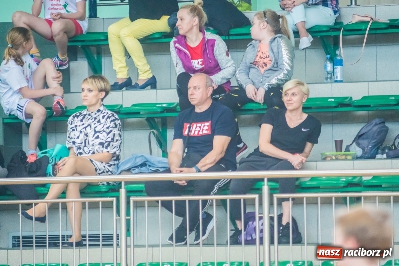 Zdjęcie w galerii na portalu naszraciborz.pl: Zagrali dla swych mam już po raz ósmy [FOTO] wiadomości z regionu